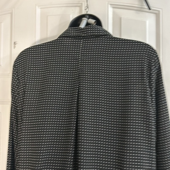 LIZ CLAIBORNE POLKA DOP DRESSY BLOUSE SIZE PM - Picture 5 of 15